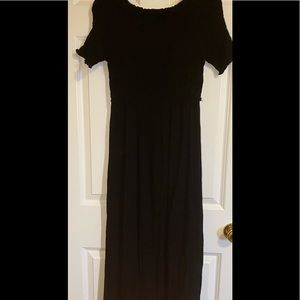 NWOT Kate & Mallory Black maxi dress.
